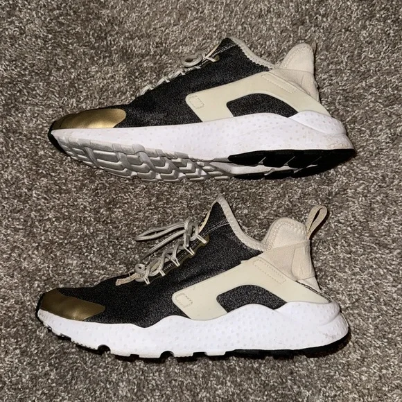Nike Air Huarache Run Ultra women’s size 8 - Picture 2 of 6